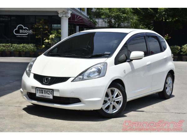 2010 HONDA JAZZ 1.5 S ใชเงิน 5 พันออกรถ ฟรีดาวน์ แถมประกันภัย